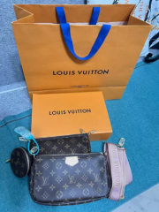 Louis Vuitton M44840 Multi-Pochette Accessoires photo review